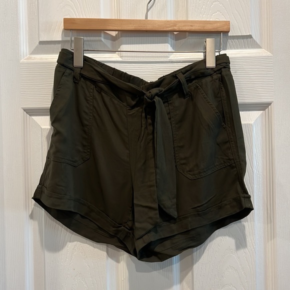 NWT New York and Company Belted Pull On Shorts - Picture 11 of 11
